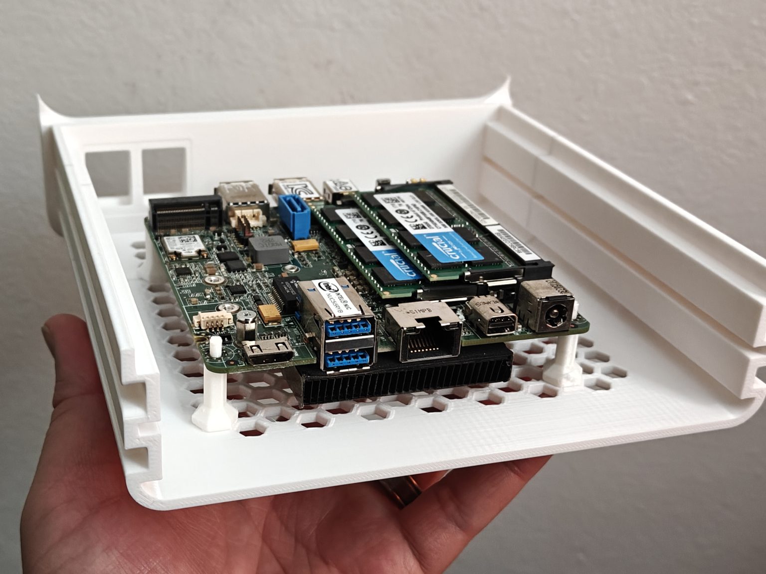 Build Your Own Minisforum N5 Inspired Mini NAS: A Comprehensive Guide